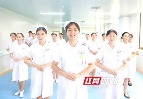 以護理禮儀提升服務質量——永州市中心醫(yī)院舉辦護士禮儀培訓