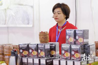 深化經貿合作，第十二屆加博會再簽境外招展協議并創新推出越南旅游團服務
